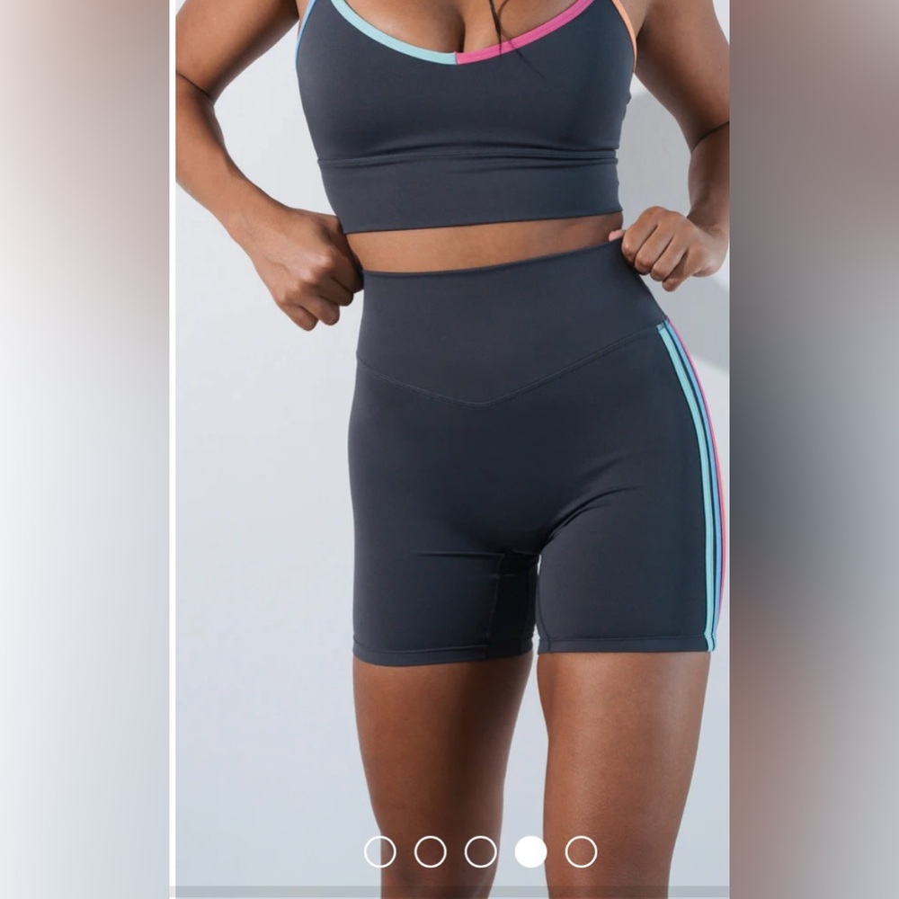 Super cute pastel stripe Vitality set